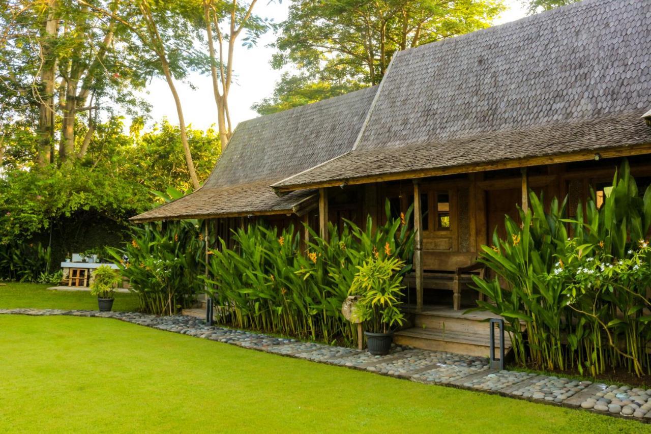Chanteak Bali Jimbaran  Exterior photo