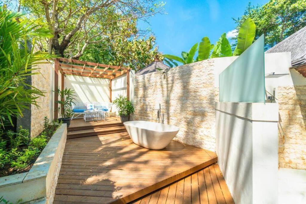 Chanteak Bali Jimbaran  Exterior photo